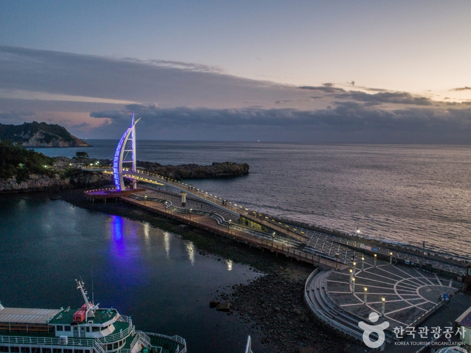 Pont Saeyeongyo de l'île Saeseom (새섬 새연교)