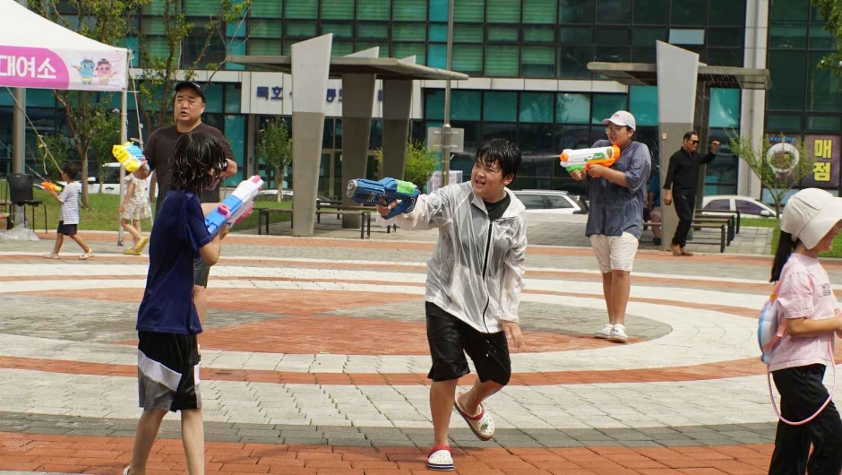 Mukho Dojjaebi Festa (묵호 도째비페스타)