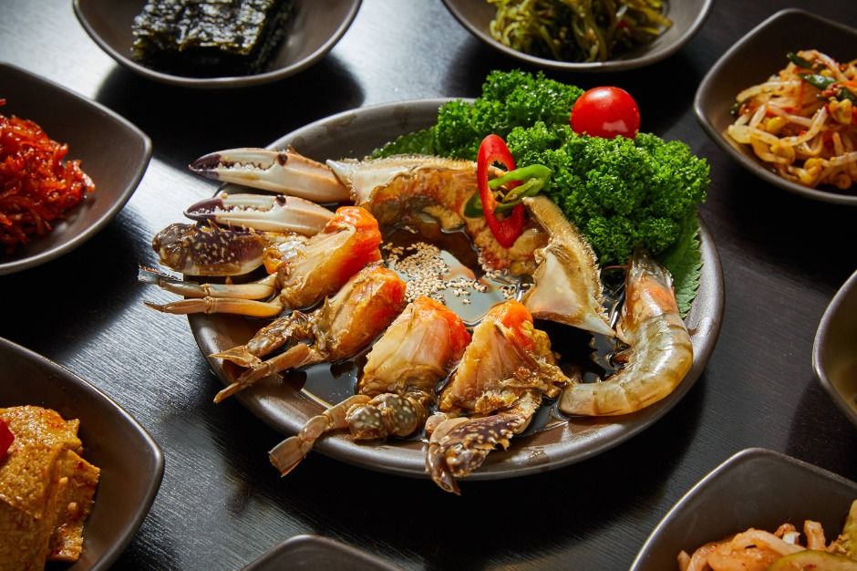 Hamcho Ganjang Gejang (함초간장게장)