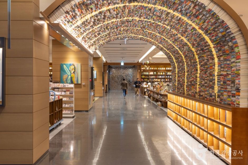 서울_아크앤북 여의도 (5)