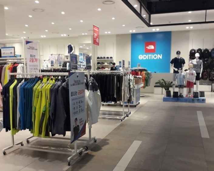 The North Face - Lotte Mall Gunsan Branch [Tax Refund Shop] (노스페이스 롯데몰 군산점)