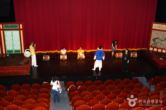 Chongdong Theater (정동극장)