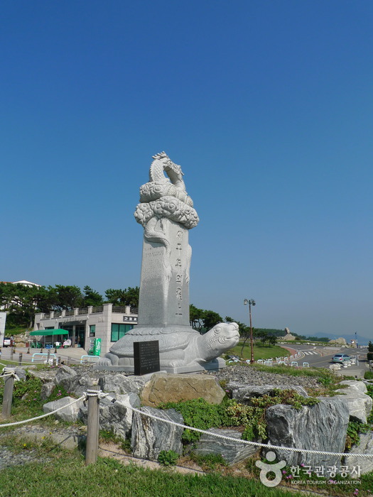 Ganjeolgot Cape (간절곶 등대)