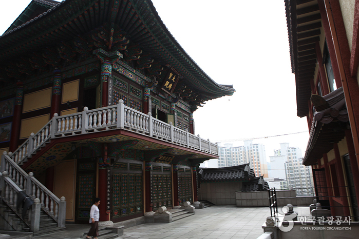 Templo Myogaksa (묘각사)