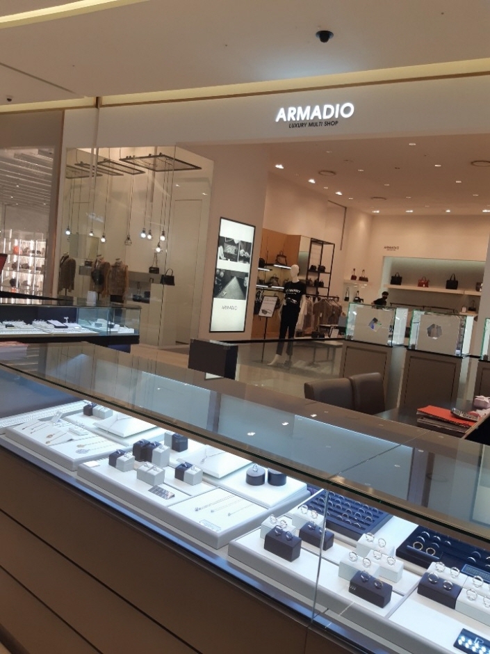 Armadio - Lotte Mall Suwon Branch [Tax Refund Shop] (아르마디오 롯데몰수원)
