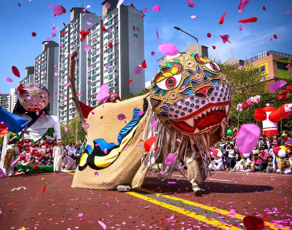 Festival de las Azaleas Reales de Gunpo (군포철쭉축제)