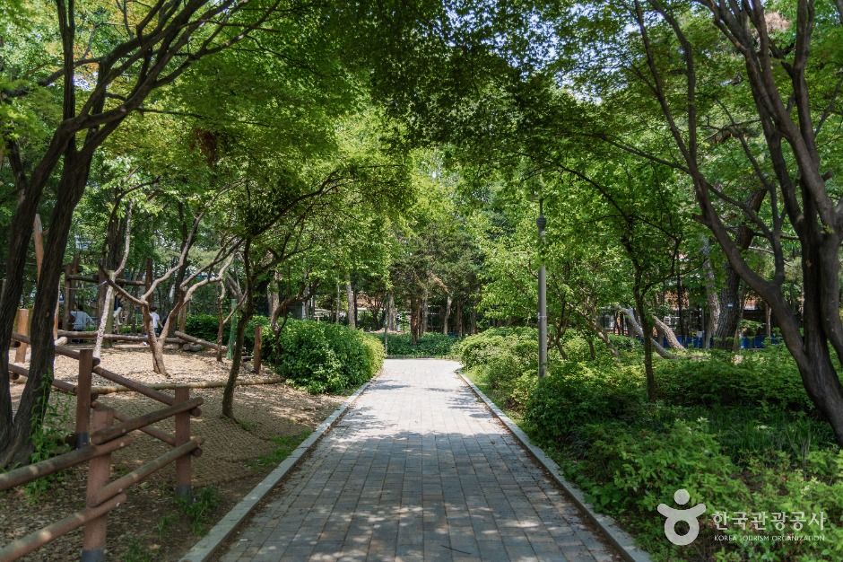 양재근린공원