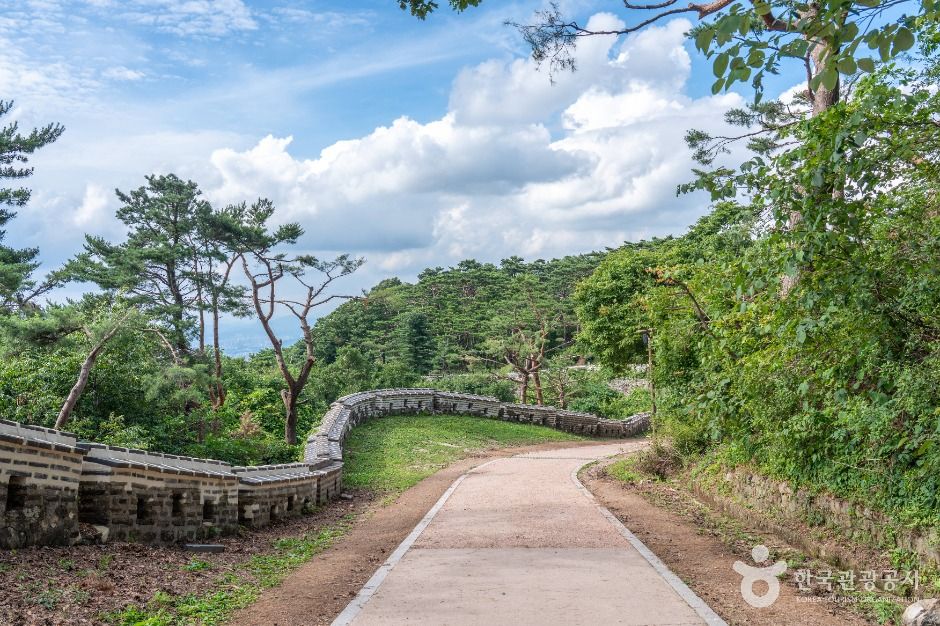 남한산성 탐방로