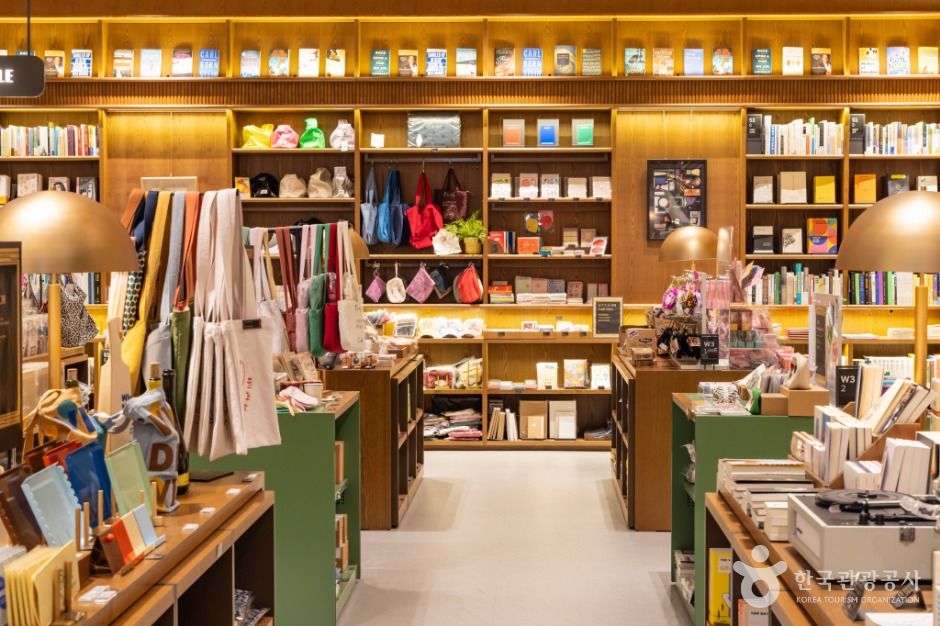 서울_아크앤북 여의도 (2)