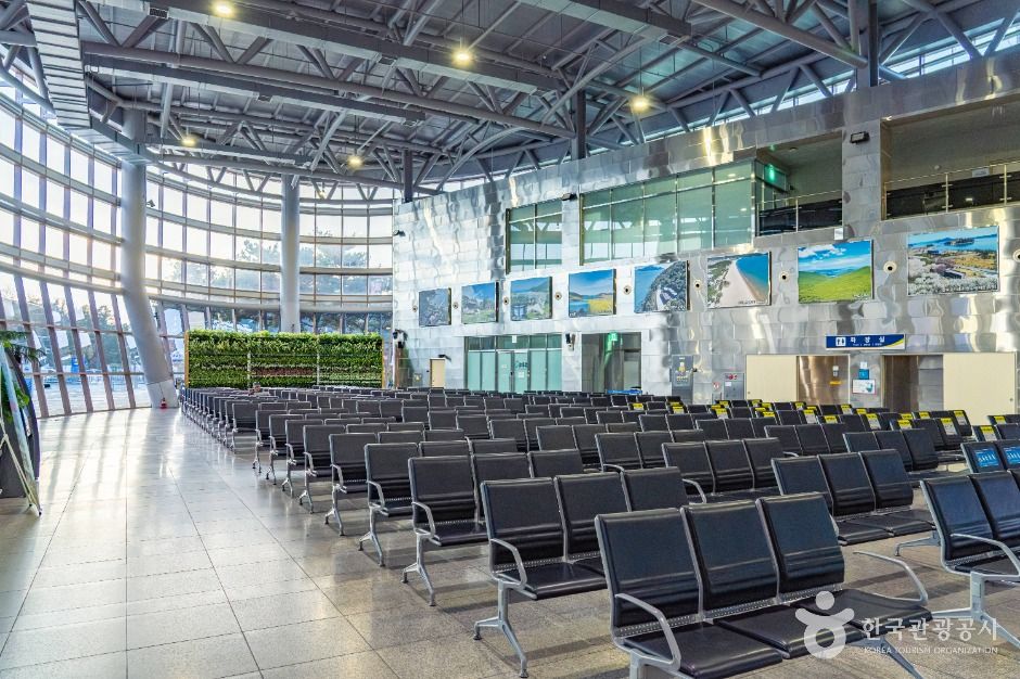 thumbnail-완도항-2