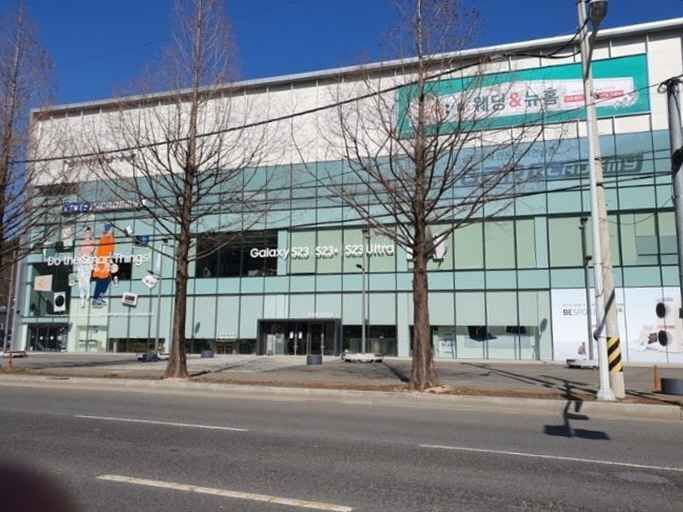 Samsung Store Bukpohang [Tax Refund Shop](삼성스토어 북포항)