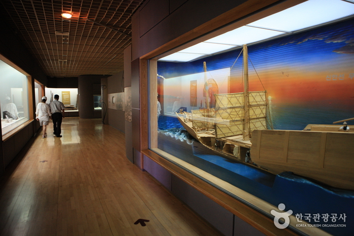 National Maritime Museum (국립해양문화재연구소-구,국립해양유물전시관)