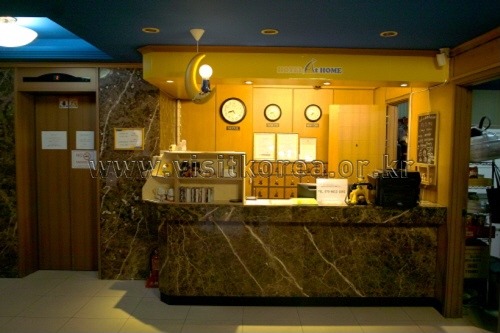 Hotel Lees - Goodstay