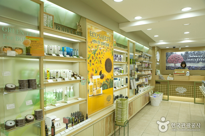 innisfree（梨大店）（이니스프리（이대점））