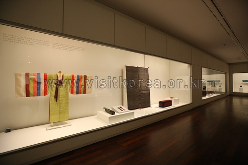 Ewha Womans University Museum (이화여자대학교박물관)
