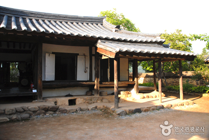 Cheongpung Cultural Heritage Complex (Cheongpung Cultural Heritage Complex)(청풍문화재단지)