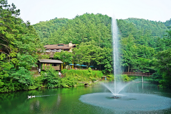 萬仞山森林遊樂區(만인산 자연휴양림)