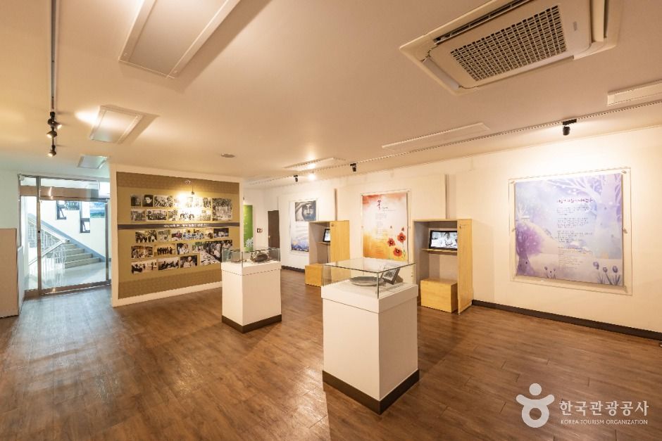 thumbnail-김춘수 유품전시관-24