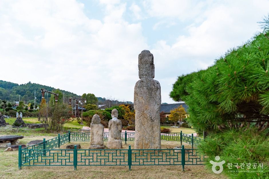 증평_증평 남하리 석조보살입상 (4)