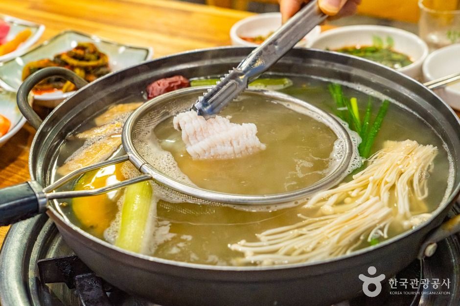 여수_선창가 새조개 하모샤브샤브 (6)