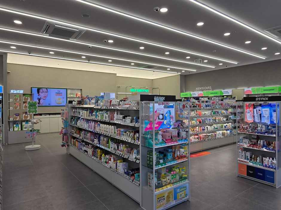 thumbnail-[事後免税店]Olive Young・クァンジュ（光州）先端2地区店(올리브영 광주첨단2지구점)-1