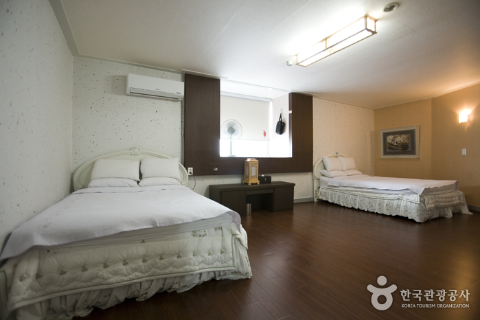 BENIKEA Jeonju Hansung Tourist Hotel (베니키아 전주한성관광호텔)
