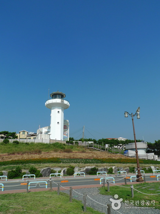 Ganjeolgot Cape (간절곶 등대)