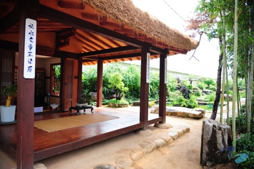 Ewhawon Garden (이화원)