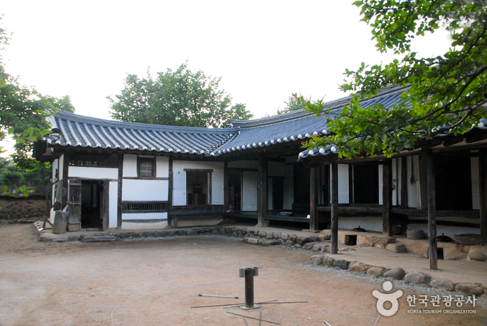 Cheongpung Cultural Heritage Complex (Cheongpung Cultural Heritage Complex)(청풍문화재단지)