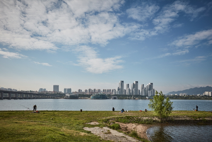 Ichon Hangang Park (이촌한강공원)