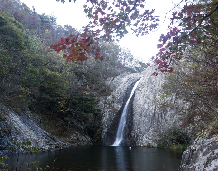 Jiksopokpo Falls - Jeonbuk National Geopark (직소폭포 (전북 서해안권 국가지질공원))