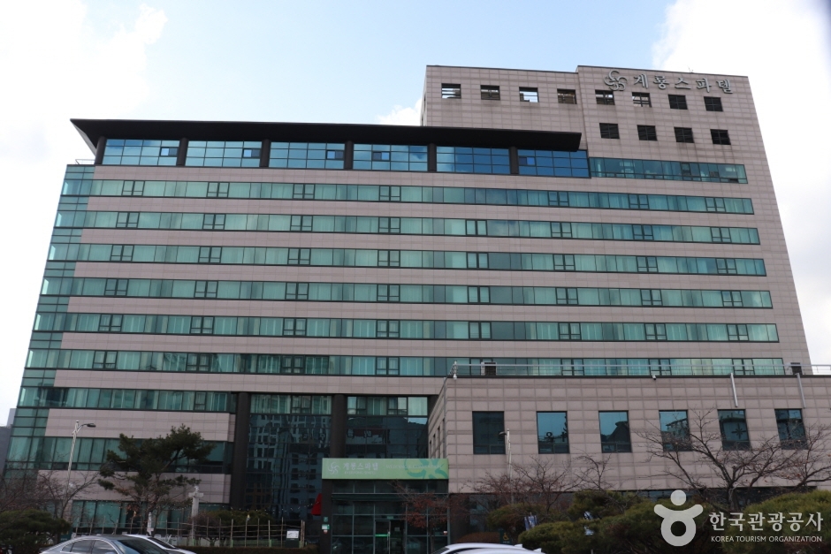 Kyeryong Spatel Mallijangseong (계룡스파텔 만리장성)
