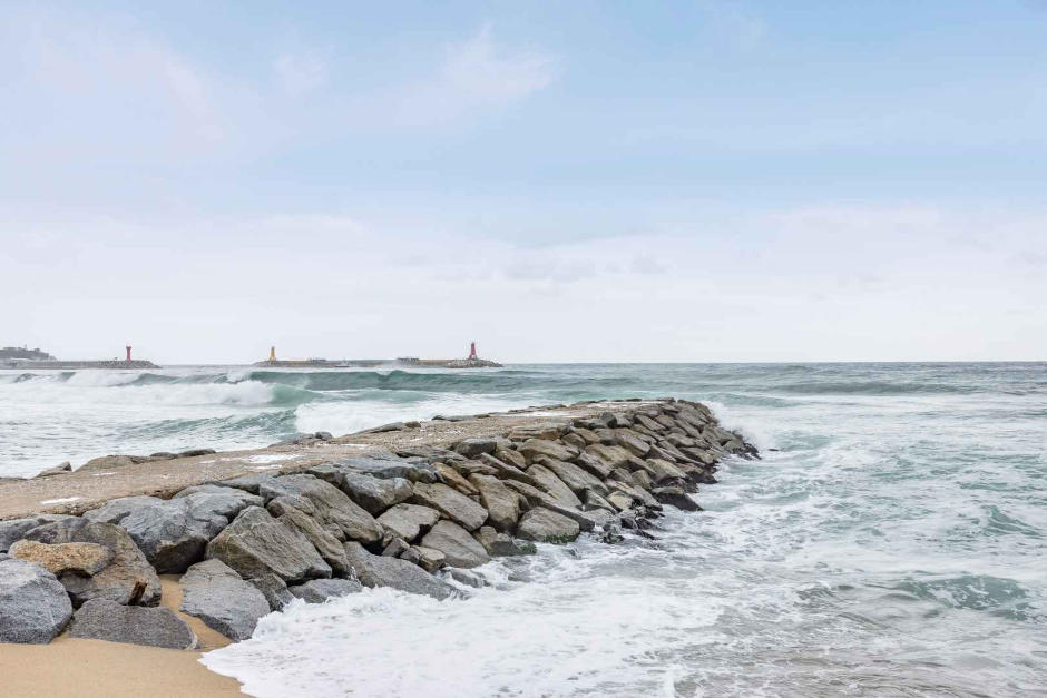 Yeongjin Beach (영진해변)