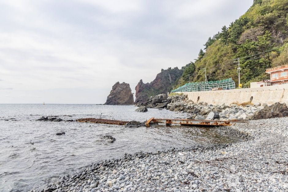 통구미몽돌해변