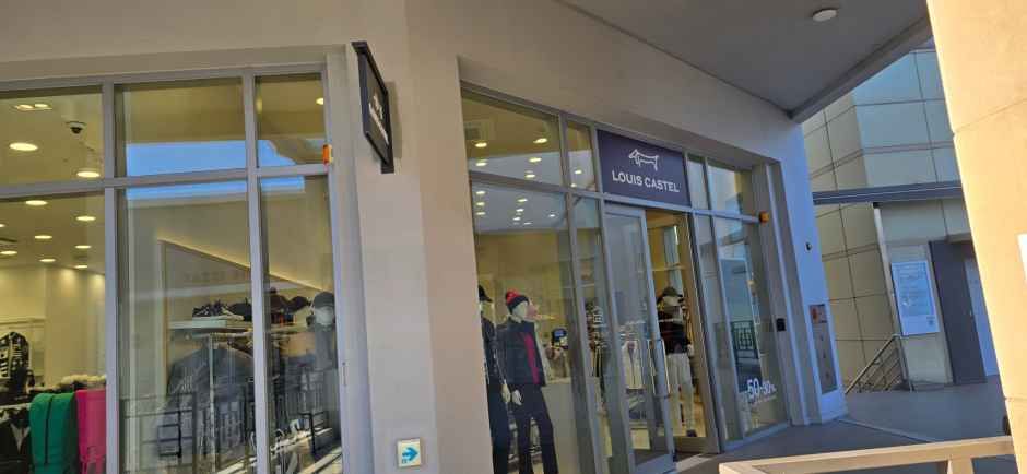 [事後免税店] LOUIS CASTEL（ルイカステル）・ロッテプレミアムアウトレットキムヘ（金海）店(루이까스텔 롯데프리미엄아울렛 김해점)