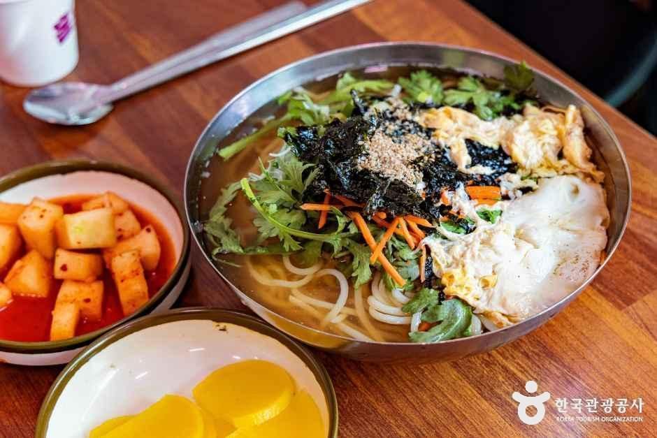 thumbnail-한양쫄면-2