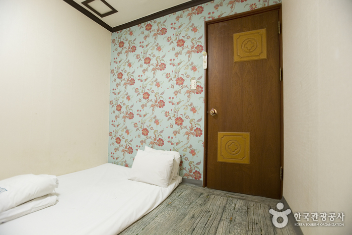 Savoi Motel (사보이 모텔)