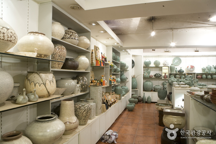 Eden Pottery (에덴도자기)