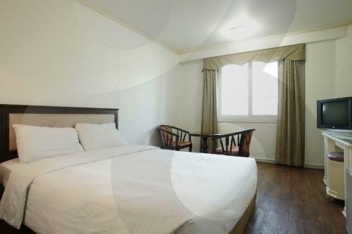 Tiffany Tourist Hotel (티파니관광호텔)