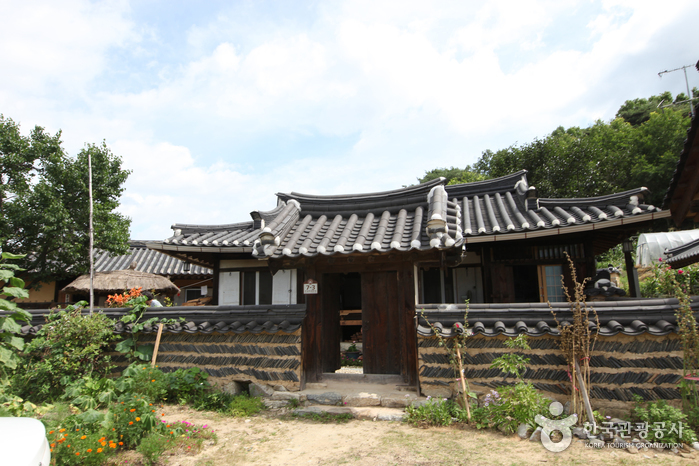 Yeongju Museom Village (영주 무섬마을)