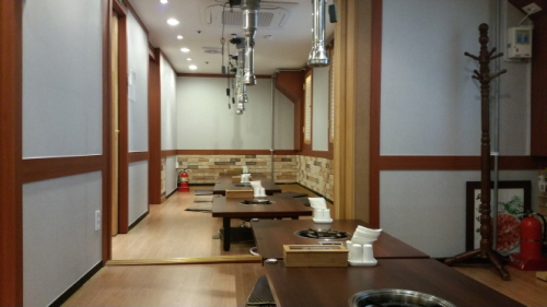 Gomgukshijip - Myeongdong Branch (곰국시집 명동)