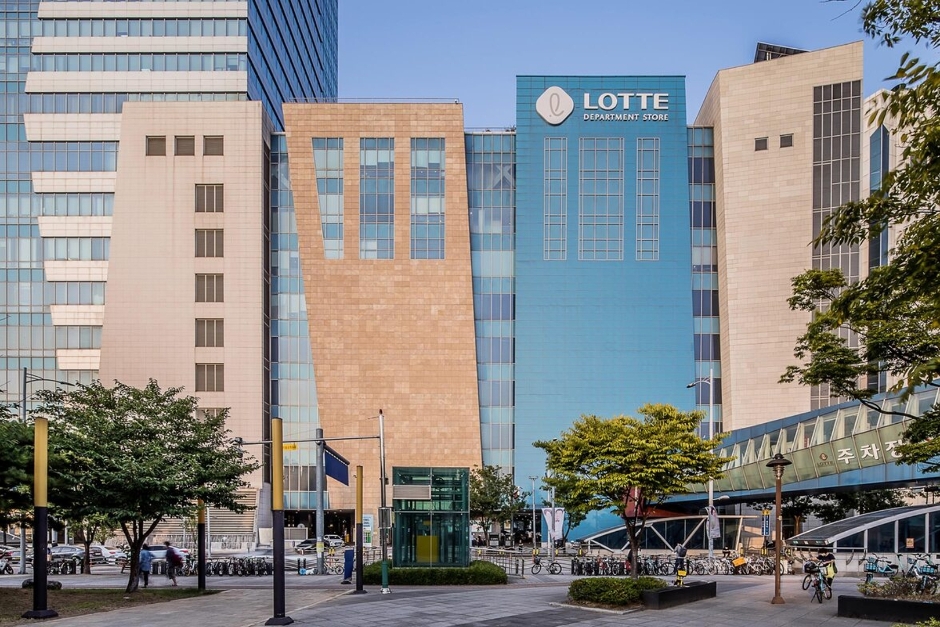 LOTTE Department Store - Pyeongchon Store [Tax Refund Shop] (롯데백화점 평촌점)