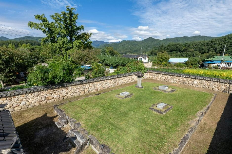 thumbnail-영주 금성대군 신단-21