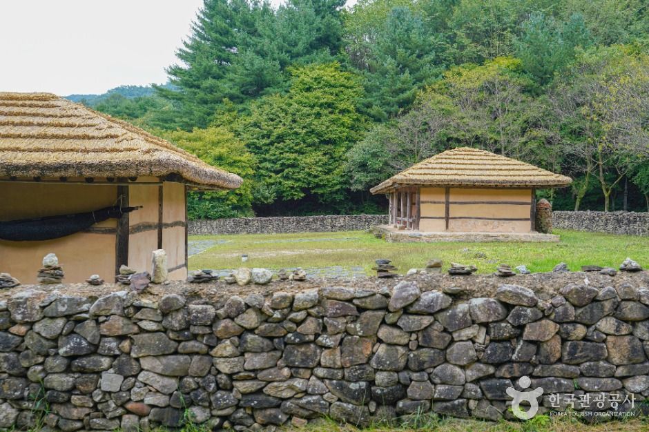 thumbnail-논개생가-7