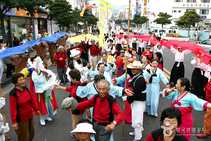 Seogwipo Chilsimni Festival (서귀포 칠십리축제)