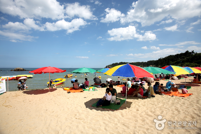Chuam Beach (추암해변)