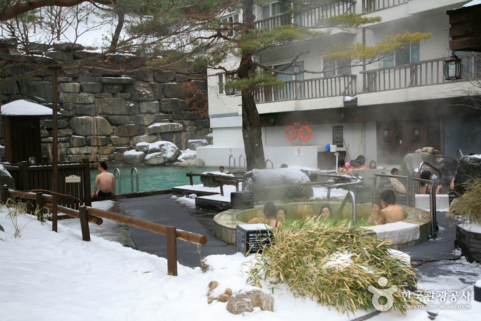 Ski-Resort Muju Deogyusan (무주덕유산리조트 스키장)