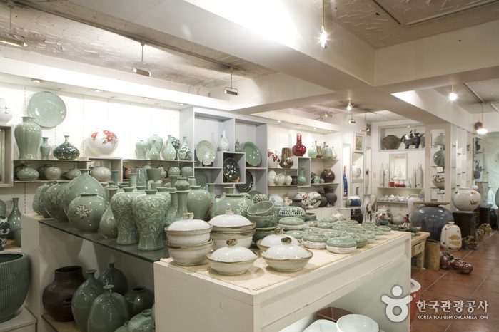 Eden Pottery (에덴도자기)