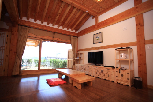 O Dong Jae - Traditional Korean Hotel (한옥호텔 오동재)