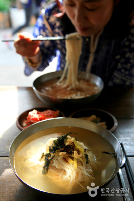 국수 이미지